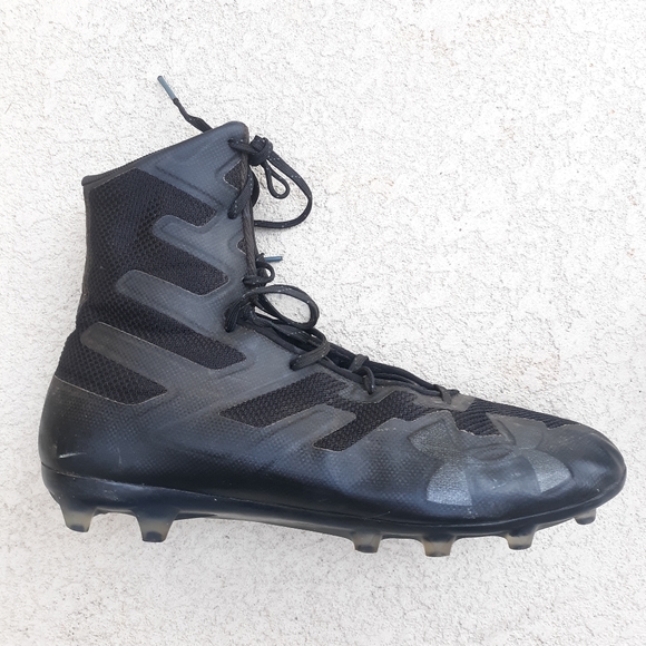 UNDER ARMOUR Black Football Cleats Size 13
